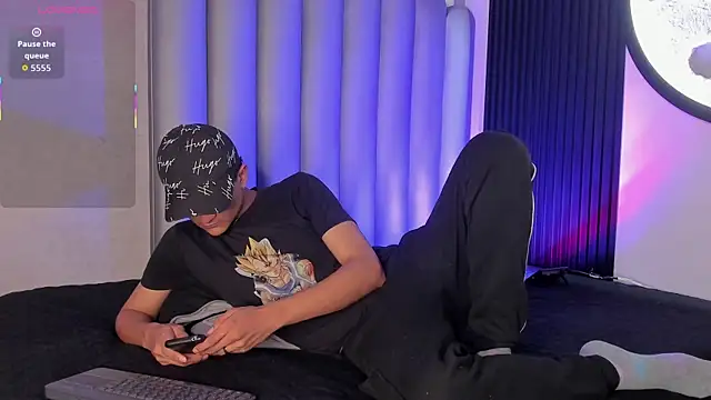  Leohot  online show from 11-21-25, 03:38