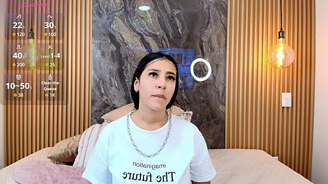 Alana-Jones online show from 11-11-25, 02:39