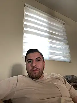 raulgzz4 online show from 03-24-26, 03:39