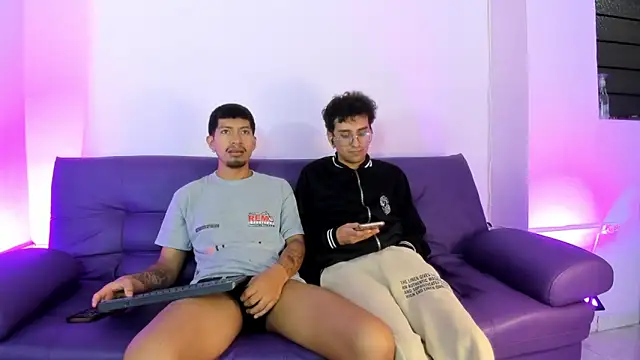 AxelAndJeremy online show from 09-18-25, 02:57