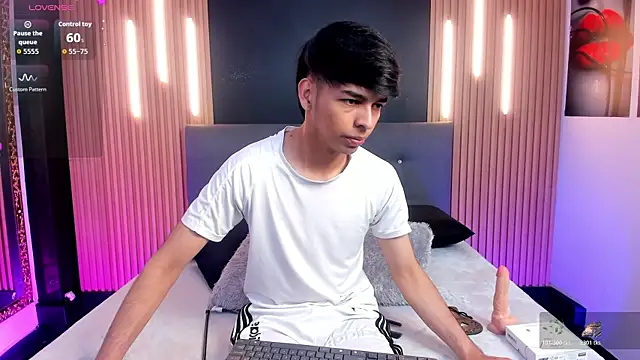 OnlyJos online show from 11-07-25, 08:20