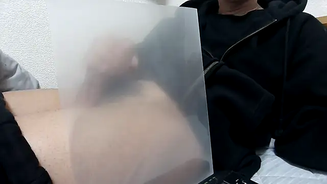 Snapshot of Kento26767 chatting on 12-14-25, 02:33 Kento26767 online show from 12-14-25, 02:33