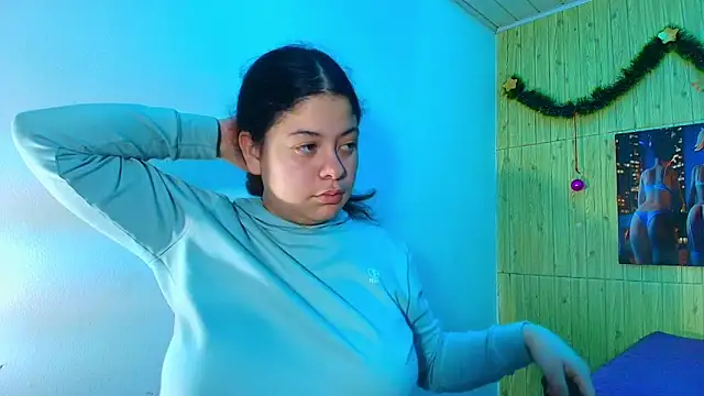 Snapshot of greiccy_20 chatting on 12-18-25, 03:56 greiccy 20 online show from 12-18-25, 03:56