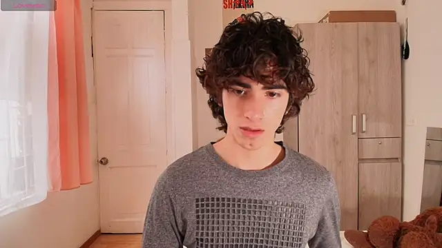 Nude Boy18 online show from 11-22-25, 09:25