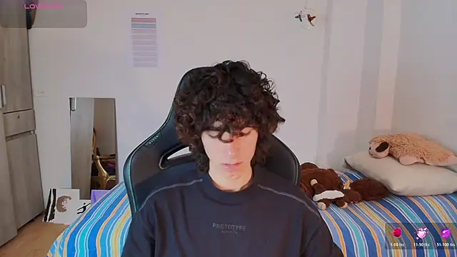 Nude Boy18 online show from 03-03-26, 06:14