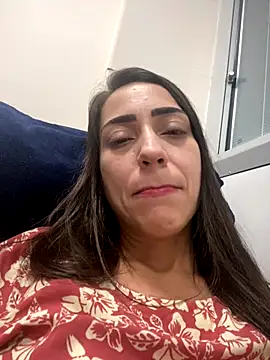lucioliveira online show from 10-17-25, 05:32