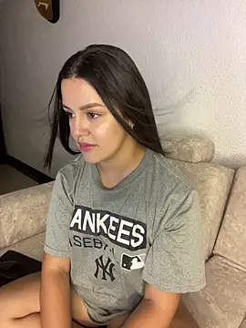 Snapshot of lunita_sweet5 chatting on 09-13-25, 12:10 lunita sweet5 online show from 09-13-25, 12:10