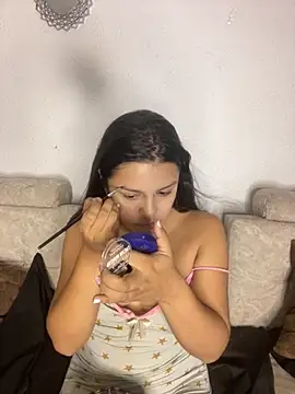 Snapshot of lunita_sweet5 chatting on 11-21-25, 01:15 lunita sweet5 online show from 11-21-25, 01:15