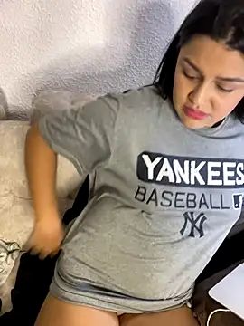 Snapshot of lunita_sweet5 chatting on 11-23-25, 10:20 lunita sweet5 online show from 11-23-25, 10:20