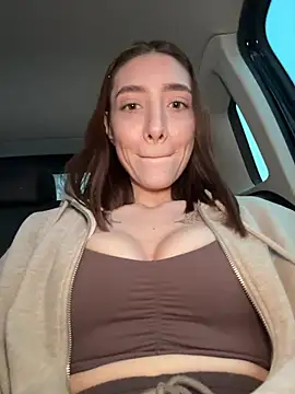 Snapshot of BallerinaCappuccino_ chatting on 10-04-25, 01:31 BallerinaCappuccino online show from 10-04-25, 01:31