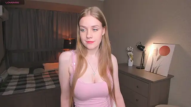 OdellaFrake online show from 09-20-25, 08:32