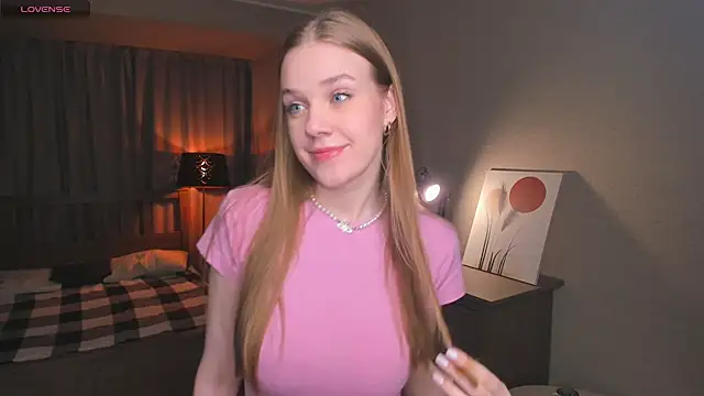 OdellaFrake online show from 10-21-25, 08:20