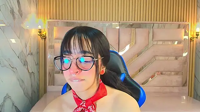 zoe r  online show from 10-04-25, 03:15