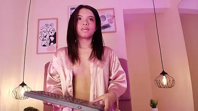 Isabelgh  online show from 10-29-25, 03:42