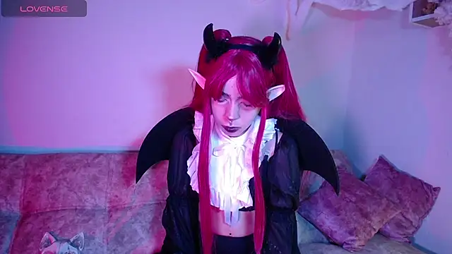 Snapshot of dark__nymph chatting on 10-31-25, 01:45 dark nymph online show from 10-31-25, 01:45