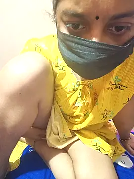 Snapshot of keralacouples11 chatting on 12-01-25, 04:50 keralacouples11 online show from 12-01-25, 04:50