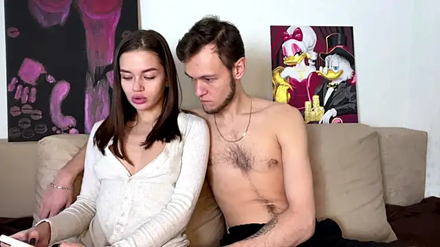 Snapshot of Petal_Couple chatting on 11-03-25, 02:18 Petal Couple online show from 11-03-25, 02:18