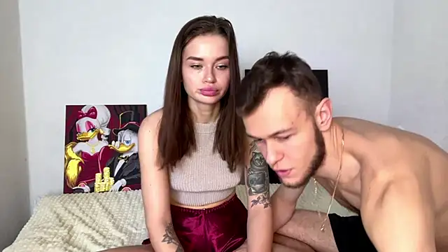 Snapshot of Petal_Couple chatting on 11-15-25, 09:28 Petal Couple online show from 11-15-25, 09:28