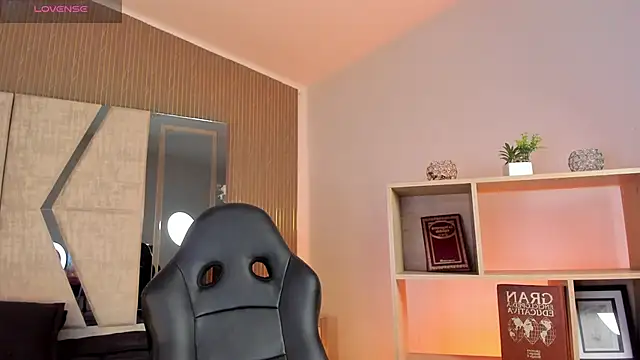 Axel grey  online show from 04-10-26, 12:43