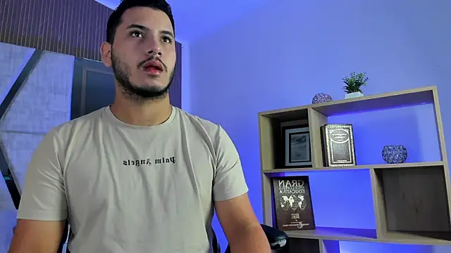 Axel grey  online show from 04-18-26, 12:31