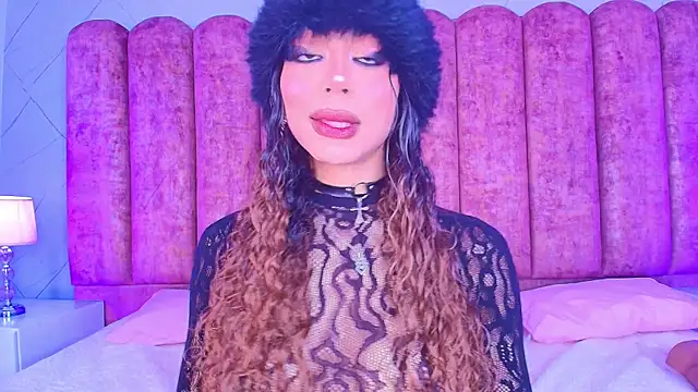 Snapshot of Zahara1 chatting on 04-10-26, 03:34 Zahara1 online show from 04-10-26, 03:34