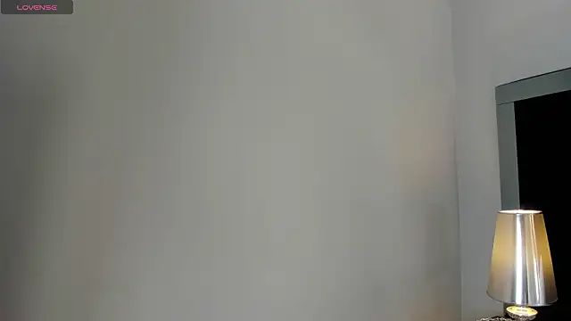 CarolineLee  online show from 02-04-26, 10:47