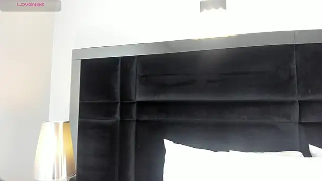 CarolineLee  online show from 02-28-26, 10:44