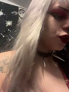 Paige Turner online show from 12-18-25, 01:22