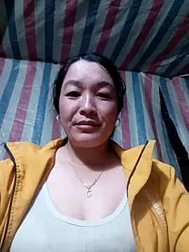 Snapshot of Bliss_rose chatting on 12-22-25, 10:45 Bliss rose online show from 12-22-25, 10:45