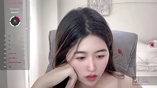 YoYo-1314 online show from 11-13-25, 03:55