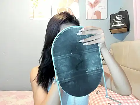 Snapshot of Anne_the_virgin chatting on 05-11-26, 11:49 Anne the virgin online show from 05-11-26, 11:49