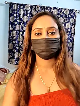 Snapshot of Cute-lusi chatting on 10-11-25, 07:12 Cute-lusi online show from 10-11-25, 07:12