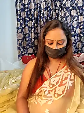 Snapshot of Cute-lusi chatting on 11-14-25, 07:01 Cute-lusi online show from 11-14-25, 07:01