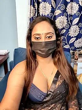 Snapshot of Cute-lusi chatting on 03-12-26, 07:20 Cute-lusi online show from 03-12-26, 07:20