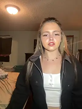 JuicyExxxperience online show from 10-23-25, 10:03