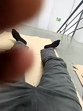 hotboy43339 online show from 09-18-25, 05:04