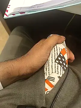 hotboy43339 online show from 10-29-25, 11:56