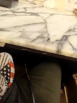 hotboy43339 online show from 02-01-26, 02:43