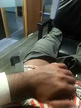 hotboy43339 online show from 03-20-26, 07:41