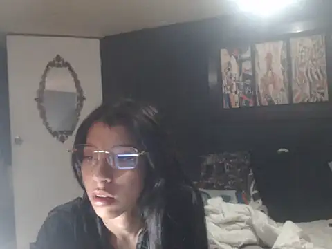 Dara-montenegro online show from 10-10-25, 06:12