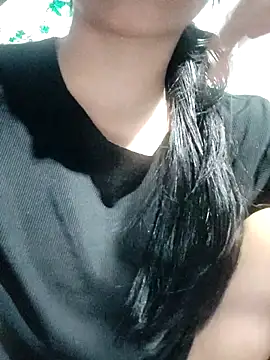 Snapshot of pihu099 chatting on 03-02-26, 10:05 pihu099 online show from 03-02-26, 10:05