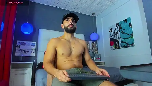 Yiyo10  online show from 02-15-26, 08:46