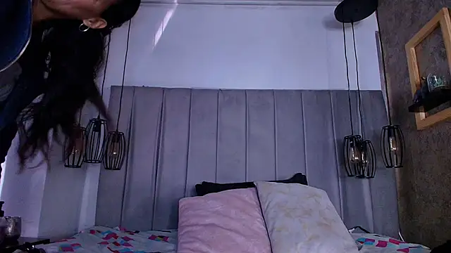 MashaPiink online show from 05-15-26, 01:51