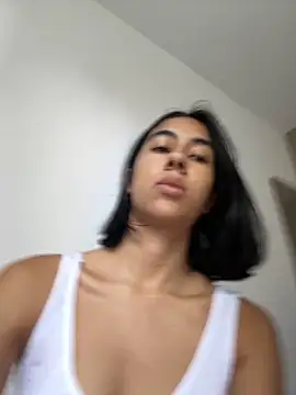 Kassie Collins online show from 12-03-25, 03:43