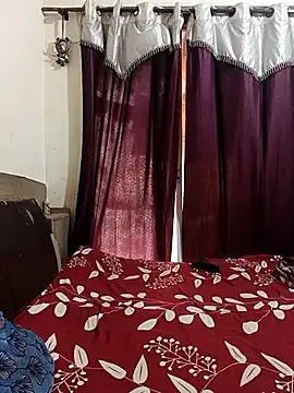 MEERAcle online show from 03-11-26, 05:57