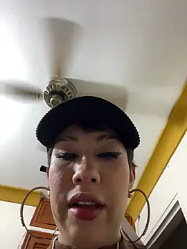 Snapshot of ZahaRose chatting on 11-05-25, 04:45 ZahaRose online show from 11-05-25, 04:45