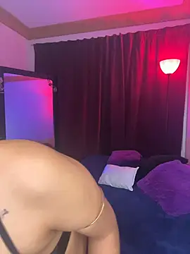 Snapshot of ZahaRose chatting on 11-09-25, 04:55 ZahaRose online show from 11-09-25, 04:55