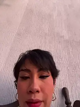 Snapshot of ZahaRose chatting on 12-13-25, 11:10 ZahaRose online show from 12-13-25, 11:10