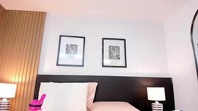 catalina jolie online show from 10-09-25, 03:54