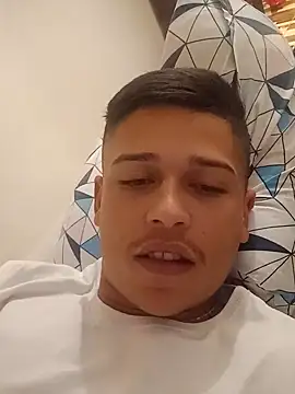 Duartte33 online show from 10-22-25, 08:08